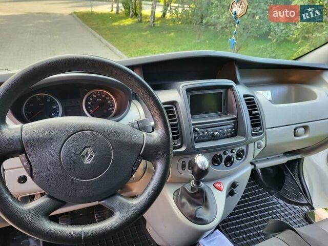 Білий Рено Трафік, об'ємом двигуна 2 л та пробігом 283 тис. км за 14700 $, фото 100 на Automoto.ua