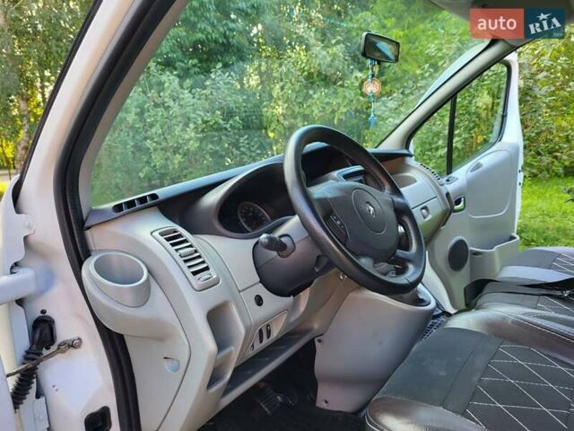 Білий Рено Трафік, об'ємом двигуна 2 л та пробігом 283 тис. км за 14700 $, фото 92 на Automoto.ua