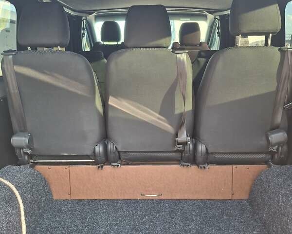 Білий Рено Трафік, об'ємом двигуна 1.6 л та пробігом 202 тис. км за 16800 $, фото 26 на Automoto.ua