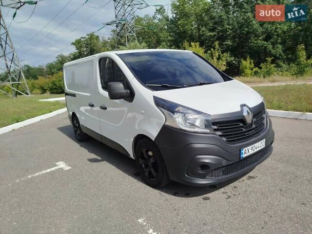 Білий Рено Трафік, об'ємом двигуна 1.6 л та пробігом 320 тис. км за 10000 $, фото 5 на Automoto.ua