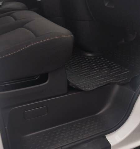 Белый Рено Трафик, объемом двигателя 1.6 л и пробегом 220 тыс. км за 11900 $, фото 16 на Automoto.ua