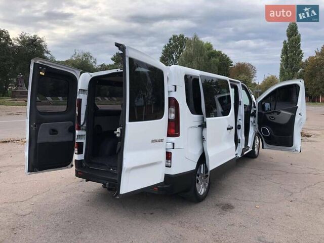 Белый Рено Трафик, объемом двигателя 1.6 л и пробегом 245 тыс. км за 15500 $, фото 10 на Automoto.ua