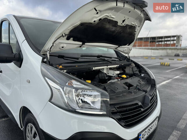 Белый Рено Трафик, объемом двигателя 1.6 л и пробегом 217 тыс. км за 13700 $, фото 86 на Automoto.ua