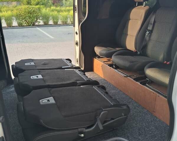 Білий Рено Трафік, об'ємом двигуна 1.6 л та пробігом 202 тис. км за 16800 $, фото 24 на Automoto.ua