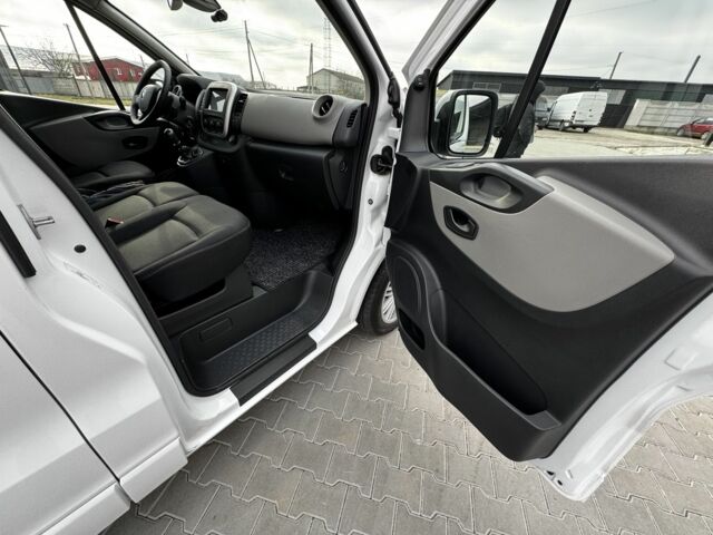 Белый Рено Трафик, объемом двигателя 1.6 л и пробегом 78 тыс. км за 19800 $, фото 4 на Automoto.ua