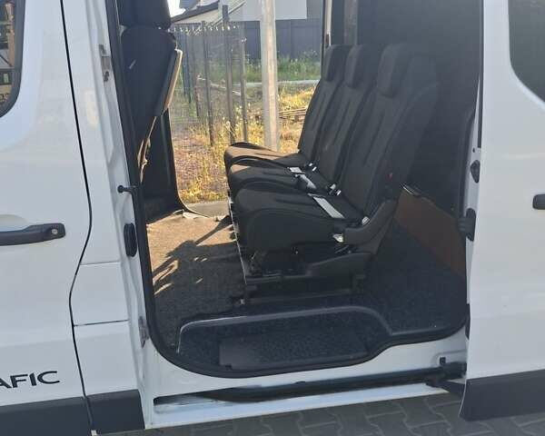 Білий Рено Трафік, об'ємом двигуна 1.6 л та пробігом 202 тис. км за 16800 $, фото 21 на Automoto.ua