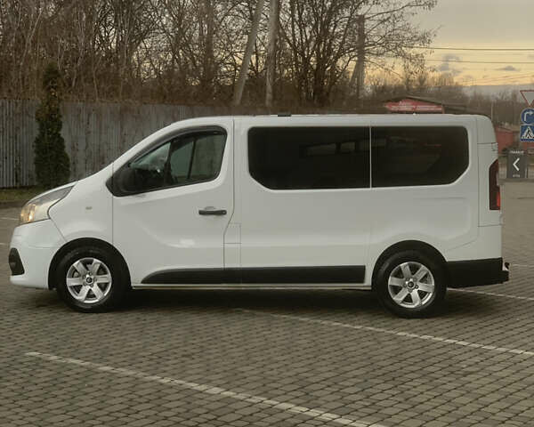 Белый Рено Трафик, объемом двигателя 1.6 л и пробегом 160 тыс. км за 14950 $, фото 7 на Automoto.ua