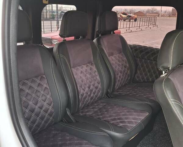 Белый Рено Трафик, объемом двигателя 1.6 л и пробегом 286 тыс. км за 14900 $, фото 26 на Automoto.ua