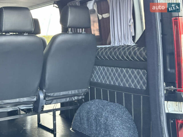 Белый Рено Трафик, объемом двигателя 1.6 л и пробегом 217 тыс. км за 13700 $, фото 82 на Automoto.ua