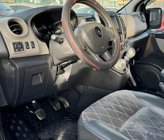 Білий Рено Трафік, об'ємом двигуна 1.6 л та пробігом 222 тис. км за 15800 $, фото 11 на Automoto.ua