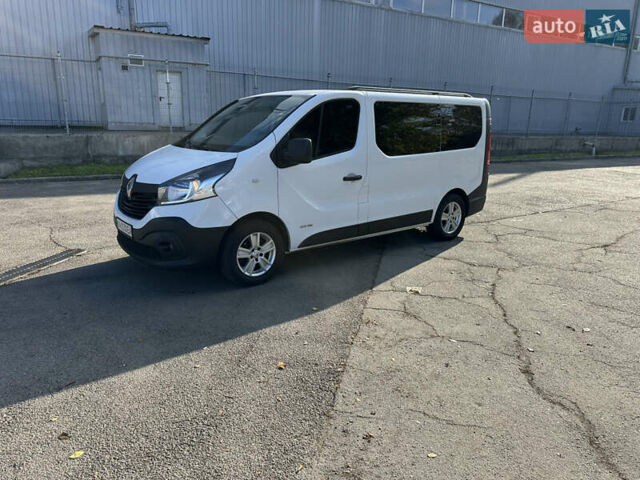 Білий Рено Трафік, об'ємом двигуна 1.6 л та пробігом 261 тис. км за 13700 $, фото 3 на Automoto.ua