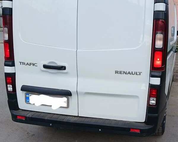 Білий Рено Трафік, об'ємом двигуна 1.6 л та пробігом 207 тис. км за 10980 $, фото 4 на Automoto.ua