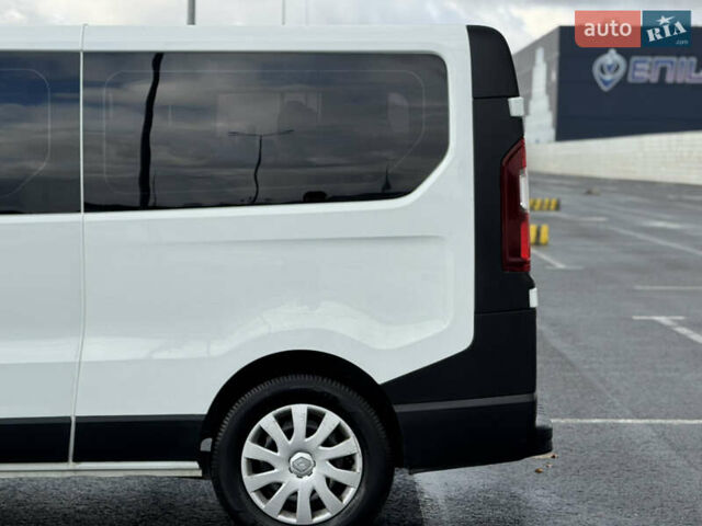 Белый Рено Трафик, объемом двигателя 1.6 л и пробегом 217 тыс. км за 13700 $, фото 30 на Automoto.ua