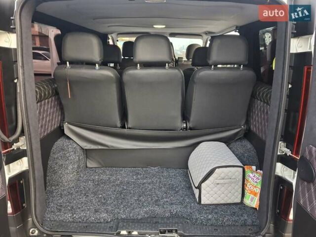 Белый Рено Трафик, объемом двигателя 1.6 л и пробегом 286 тыс. км за 14900 $, фото 28 на Automoto.ua