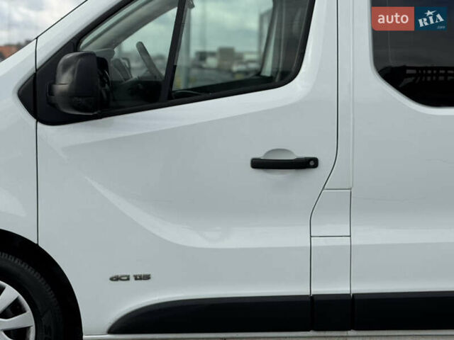 Белый Рено Трафик, объемом двигателя 1.6 л и пробегом 217 тыс. км за 13700 $, фото 31 на Automoto.ua