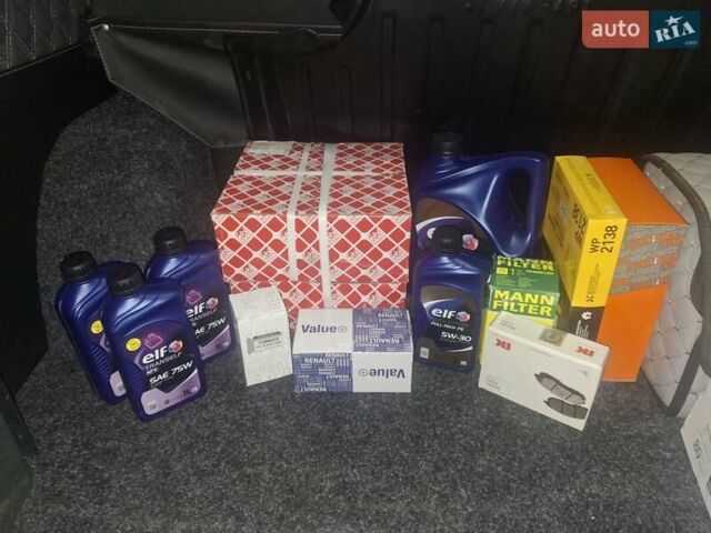 Белый Рено Трафик, объемом двигателя 1.6 л и пробегом 286 тыс. км за 14900 $, фото 33 на Automoto.ua