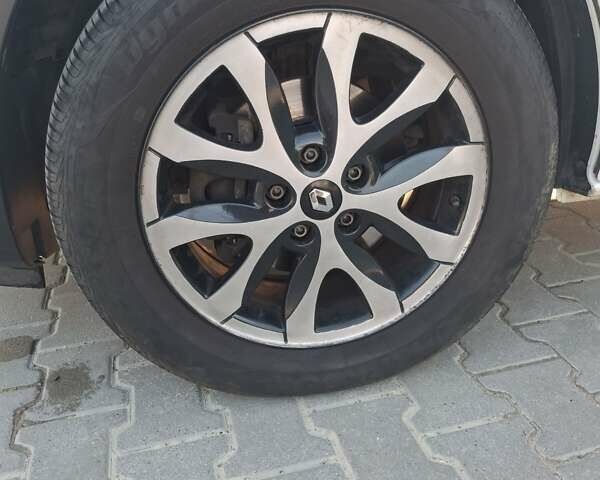 Білий Рено Трафік, об'ємом двигуна 1.6 л та пробігом 202 тис. км за 16800 $, фото 11 на Automoto.ua