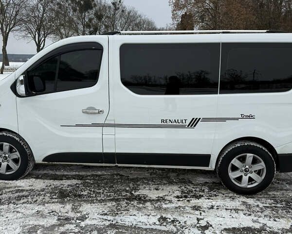 Белый Рено Трафик, объемом двигателя 1.6 л и пробегом 170 тыс. км за 22000 $, фото 11 на Automoto.ua