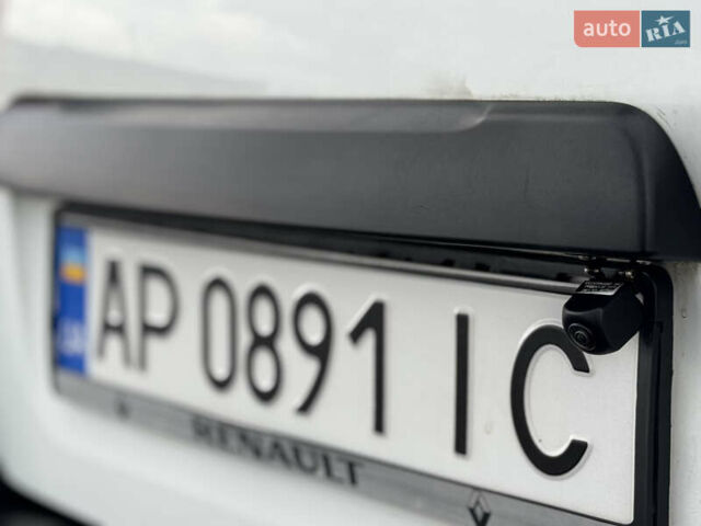 Белый Рено Трафик, объемом двигателя 1.6 л и пробегом 217 тыс. км за 13700 $, фото 26 на Automoto.ua
