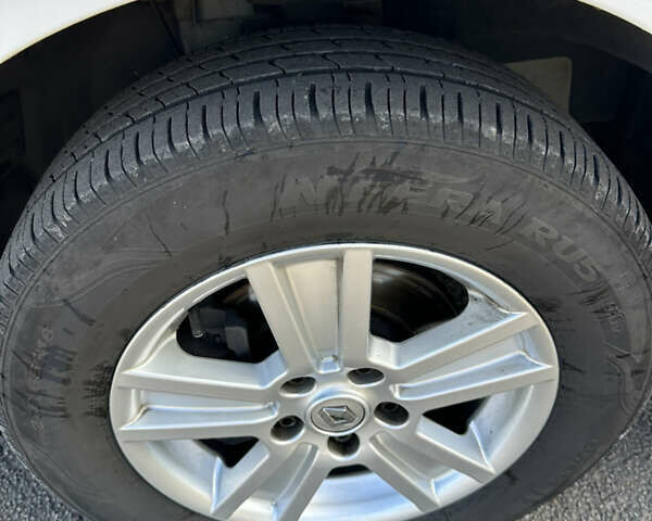 Білий Рено Трафік, об'ємом двигуна 1.6 л та пробігом 261 тис. км за 13700 $, фото 5 на Automoto.ua