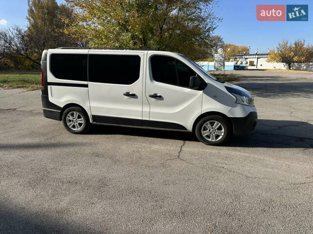 Білий Рено Трафік, об'ємом двигуна 1.6 л та пробігом 261 тис. км за 13700 $, фото 12 на Automoto.ua