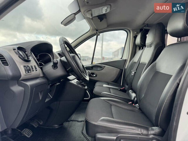 Белый Рено Трафик, объемом двигателя 1.6 л и пробегом 217 тыс. км за 13700 $, фото 53 на Automoto.ua