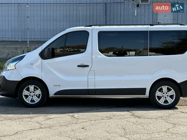 Білий Рено Трафік, об'ємом двигуна 1.6 л та пробігом 261 тис. км за 13700 $, фото 6 на Automoto.ua