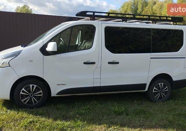 Білий Рено Трафік, об'ємом двигуна 1.6 л та пробігом 300 тис. км за 14000 $, фото 5 на Automoto.ua