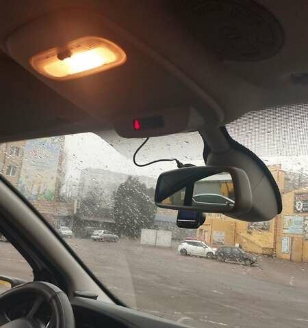 Белый Рено Трафик, объемом двигателя 1.6 л и пробегом 220 тыс. км за 11900 $, фото 13 на Automoto.ua