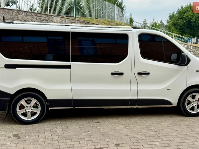 Белый Рено Трафик, объемом двигателя 1.6 л и пробегом 258 тыс. км за 15000 $, фото 4 на Automoto.ua
