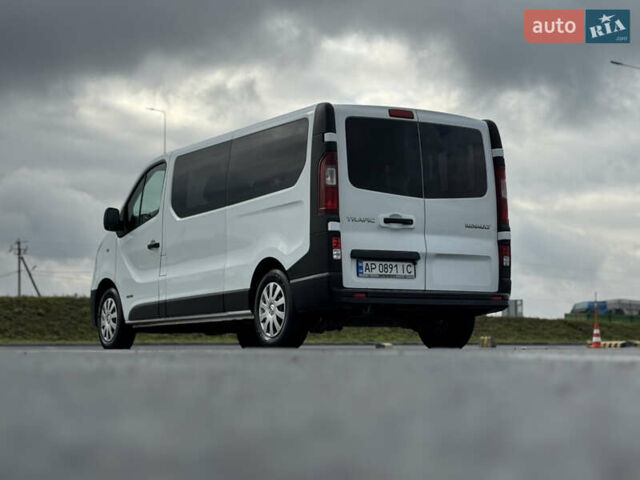 Белый Рено Трафик, объемом двигателя 1.6 л и пробегом 217 тыс. км за 13700 $, фото 13 на Automoto.ua