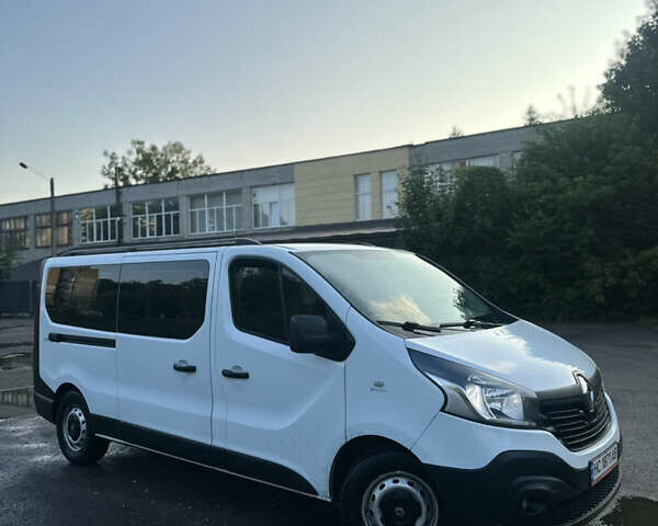 Білий Рено Трафік, об'ємом двигуна 1.6 л та пробігом 275 тис. км за 16000 $, фото 4 на Automoto.ua