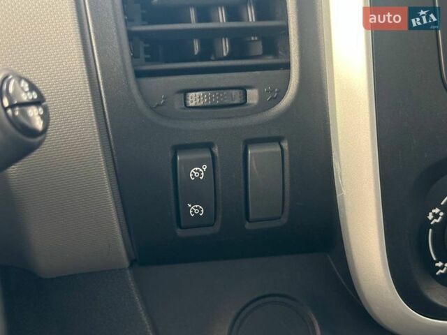 Білий Рено Трафік, об'ємом двигуна 1.6 л та пробігом 163 тис. км за 15900 $, фото 19 на Automoto.ua