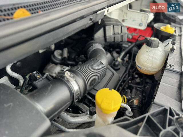 Белый Рено Трафик, объемом двигателя 1.6 л и пробегом 217 тыс. км за 13700 $, фото 89 на Automoto.ua