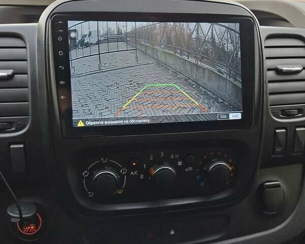 Белый Рено Трафик, объемом двигателя 1.6 л и пробегом 286 тыс. км за 14900 $, фото 21 на Automoto.ua