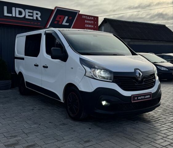Білий Рено Трафік, об'ємом двигуна 1.6 л та пробігом 222 тис. км за 15800 $, фото 1 на Automoto.ua