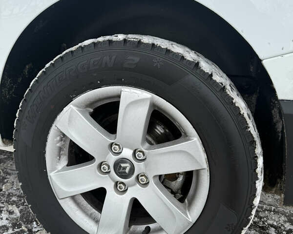 Белый Рено Трафик, объемом двигателя 1.6 л и пробегом 170 тыс. км за 22000 $, фото 18 на Automoto.ua