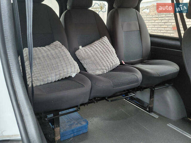 Белый Рено Трафик, объемом двигателя 1.6 л и пробегом 317 тыс. км за 13700 $, фото 25 на Automoto.ua