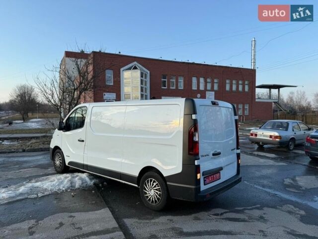 Білий Рено Трафік, об'ємом двигуна 1.6 л та пробігом 263 тис. км за 11700 $, фото 2 на Automoto.ua
