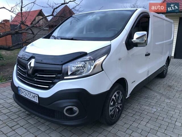 Белый Рено Трафик, объемом двигателя 1.6 л и пробегом 298 тыс. км за 12500 $, фото 39 на Automoto.ua