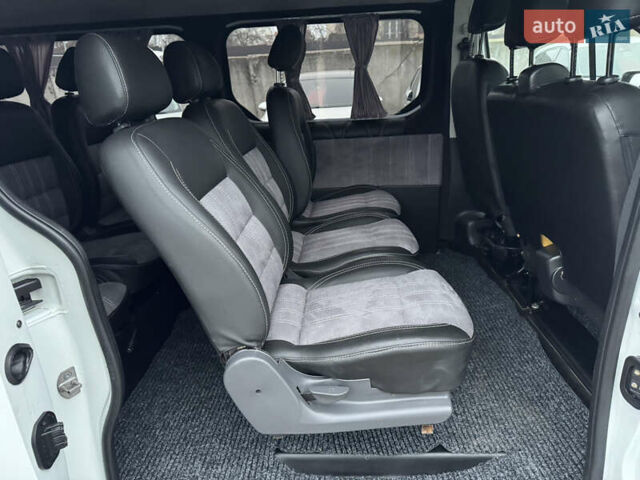 Білий Рено Трафік, об'ємом двигуна 1.6 л та пробігом 287 тис. км за 14200 $, фото 20 на Automoto.ua