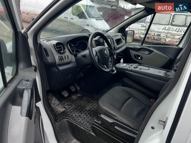 Білий Рено Трафік, об'ємом двигуна 1.6 л та пробігом 231 тис. км за 14400 $, фото 8 на Automoto.ua