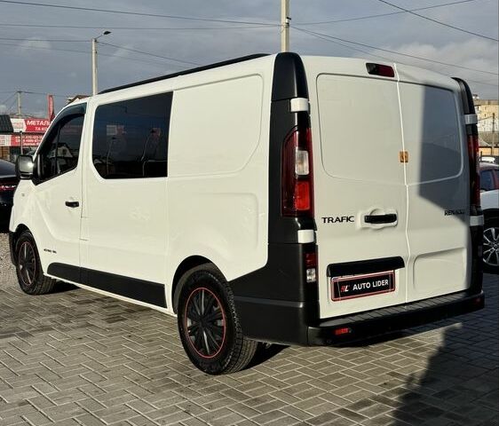 Білий Рено Трафік, об'ємом двигуна 1.6 л та пробігом 222 тис. км за 15800 $, фото 7 на Automoto.ua