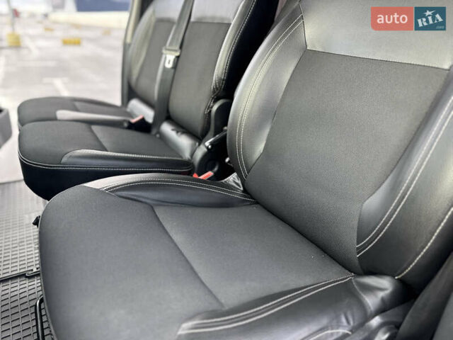 Белый Рено Трафик, объемом двигателя 1.6 л и пробегом 217 тыс. км за 13700 $, фото 65 на Automoto.ua