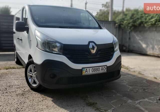 Белый Рено Трафик, объемом двигателя 1.6 л и пробегом 179 тыс. км за 15300 $, фото 1 на Automoto.ua
