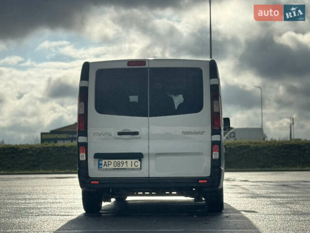 Белый Рено Трафик, объемом двигателя 1.6 л и пробегом 217 тыс. км за 13700 $, фото 44 на Automoto.ua