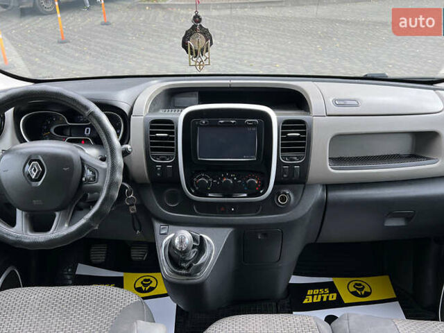 Рено Трафик 2016 в Львове на Automoto.ua Белый Рено Трафик, объемом двигателя 1.6 л и пробегом 218 тыс. км за 13500 $, фото 11 на Automoto.ua