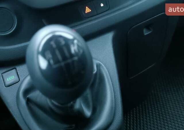 Рено Трафік 2016 у Сарнах на Automoto.ua Білий Рено Трафік, об'ємом двигуна 1.6 л та пробігом 187 тис. км за 13750 $, фото 101 на Automoto.ua