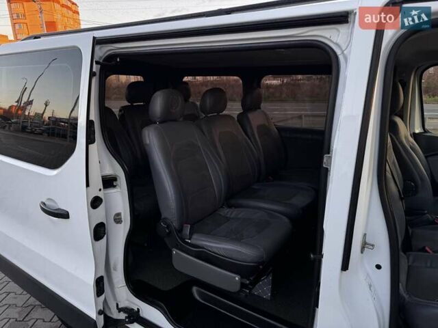 Белый Рено Трафик, объемом двигателя 1.6 л и пробегом 219 тыс. км за 13500 $, фото 5 на Automoto.ua