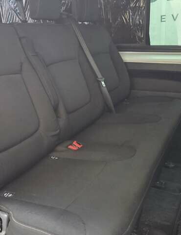 Белый Рено Трафик, объемом двигателя 1.6 л и пробегом 449 тыс. км за 9000 $, фото 22 на Automoto.ua